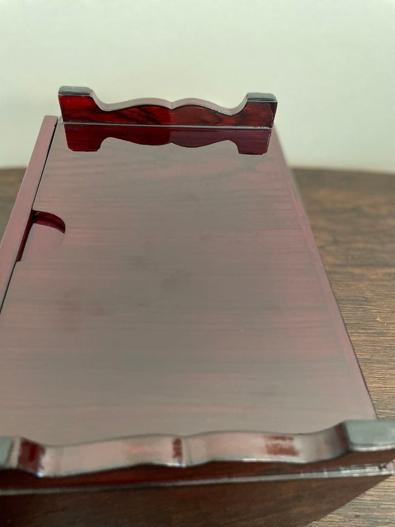 うさぎと蝶模様　貝殻細工　螺鈿 螺鈿細工 漆器　宝石箱 ジュエリーボックス