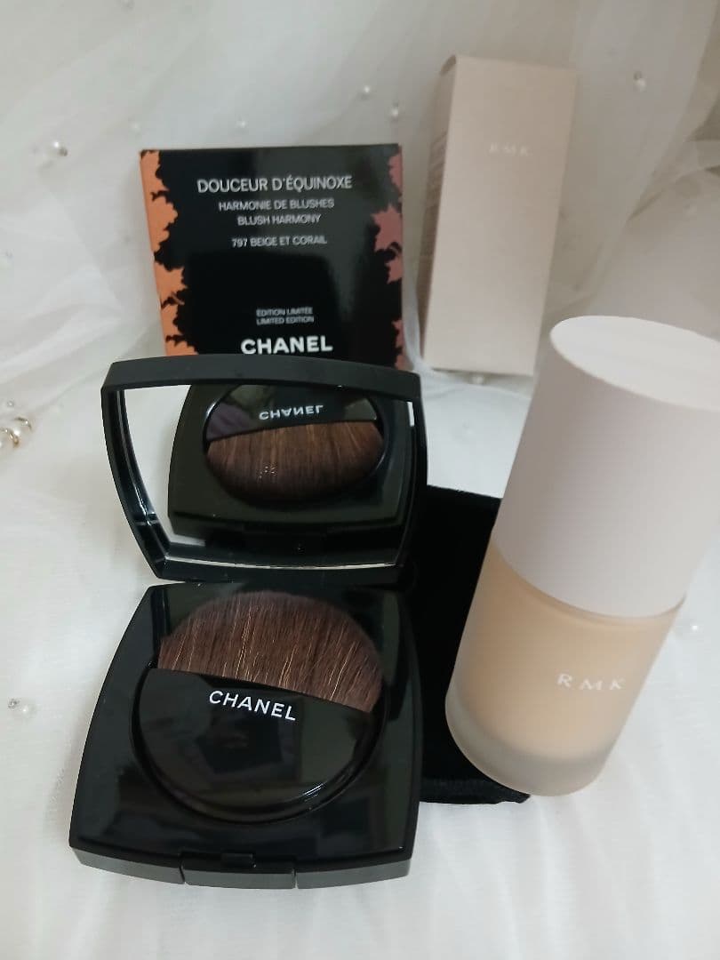 P*様 新品 RMK リクイドファンデーション CHANEL Lilybyred