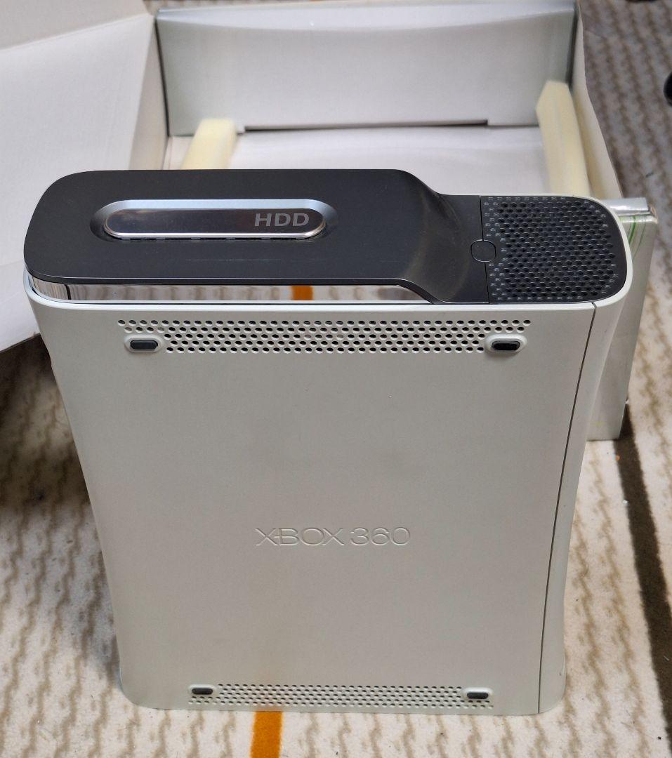 ★X-BOX 360 本体(未使用に近い)&付属品（使用有り）