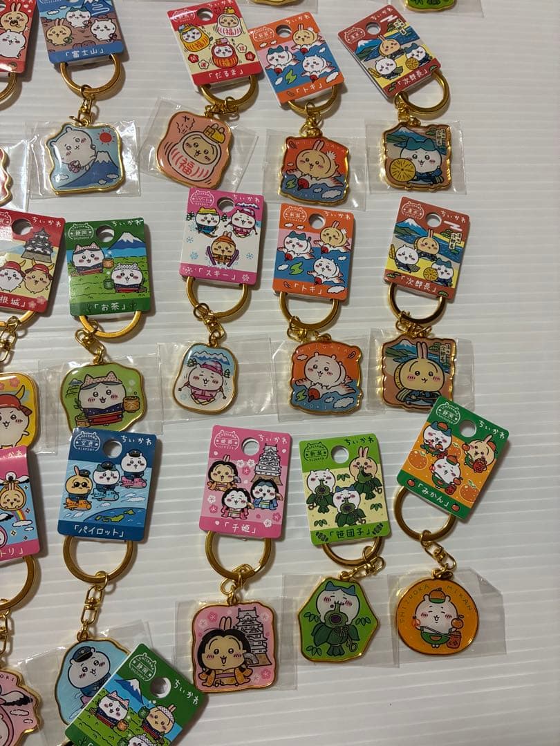 ちいかわ うさぎ ハチワレ ご当地キーホルダー 98個セット