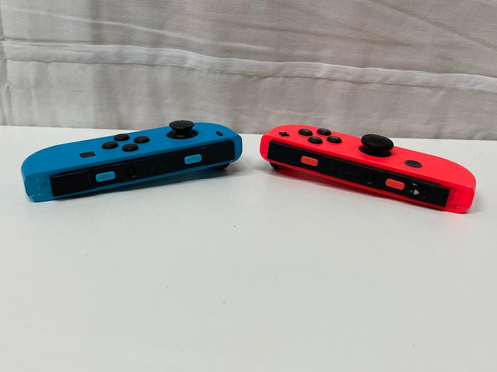 ◆Nintendo Switch任天堂スイッチ 赤青本体プロコン付き　08198