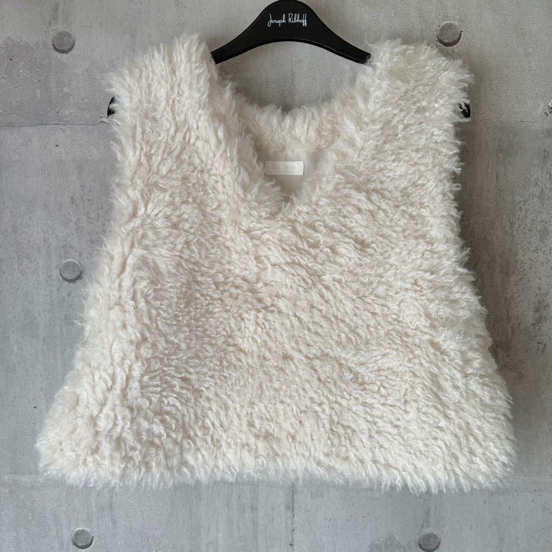 【美品】 Ballsey トゥモローランド プードルファー Vネックベスト