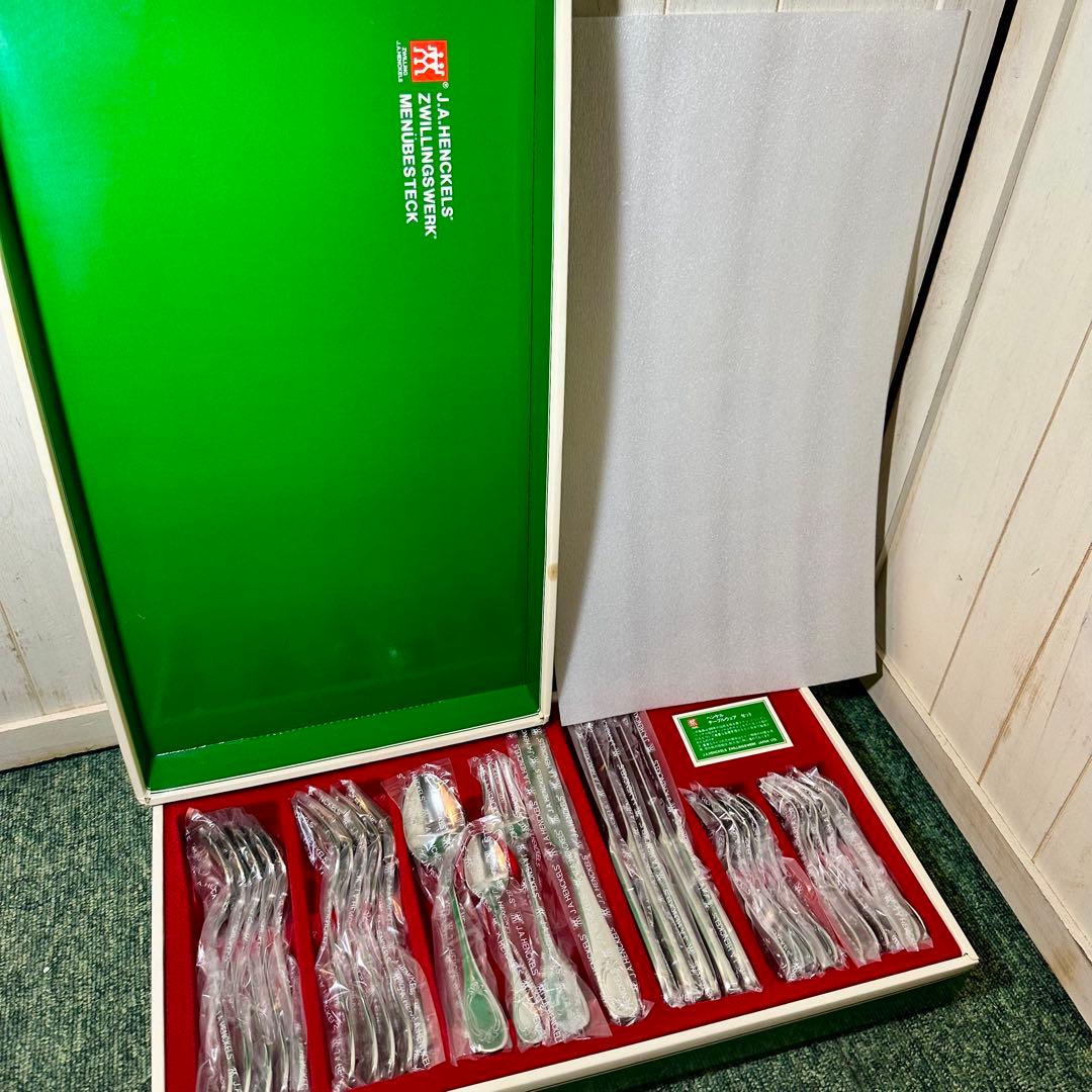 ツヴィリング ヘンケルス カトラリーセット ピロシュカ　ディナーセット 30本