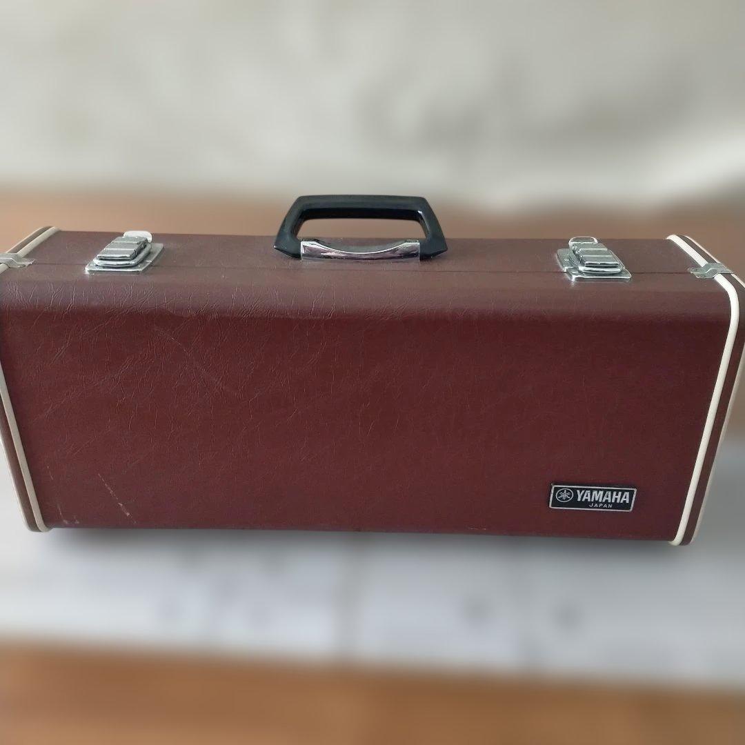 YAMAHA　ヤマハ　トランペット　ytr 235 　金色　ケース付　付属品あり