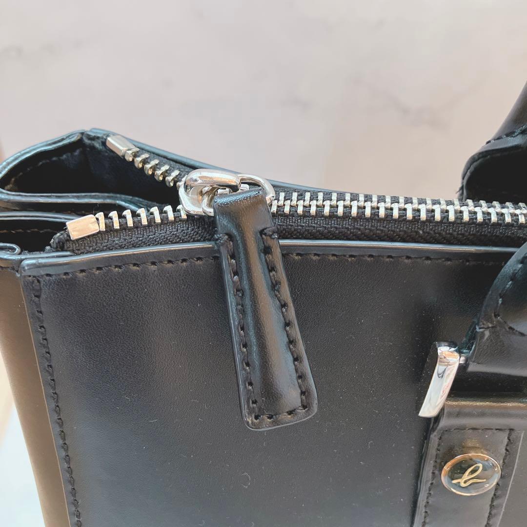 agnès b. アニエスべー レザートートバッグ　ブラックA 4 ・ＰＣ