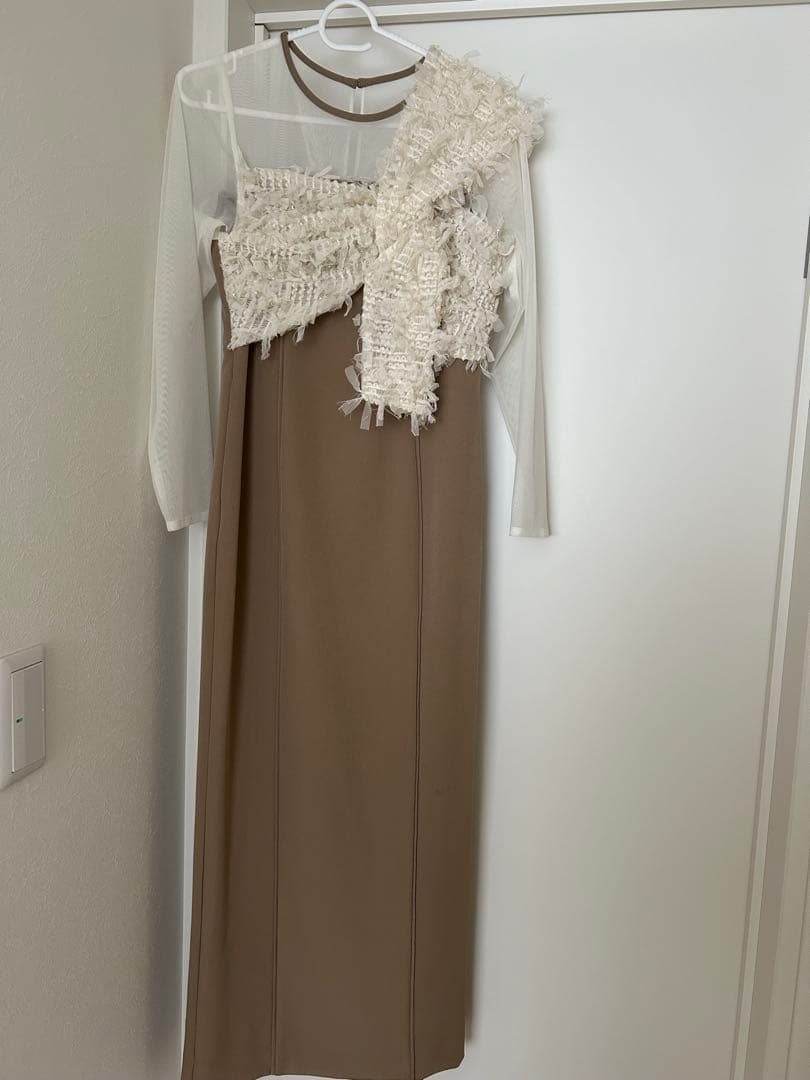 【2/14まで値下げ】アンドレスド niana　オケージョンドレス　ベージュ　S