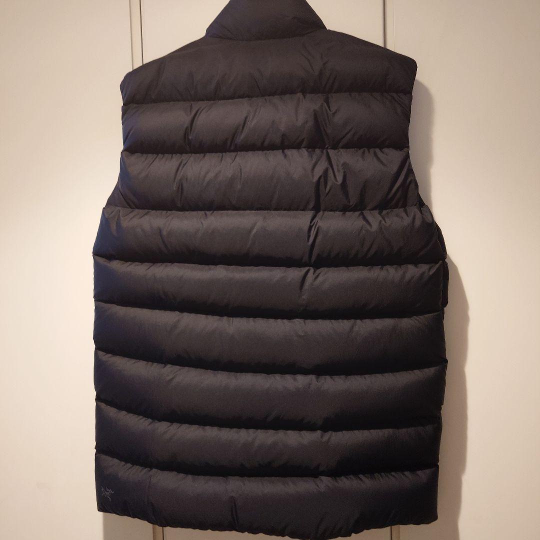 【美品】ARC'TERYX ブラック ダウンベスト L/G