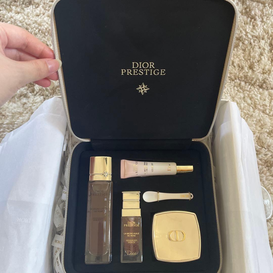 Dior Prestige クリスマスコフレ