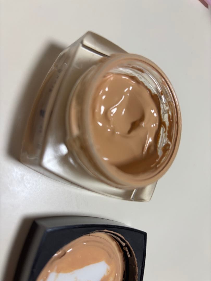 シャネル　サブリマージュ ル タン ファンデーション20ベージュ