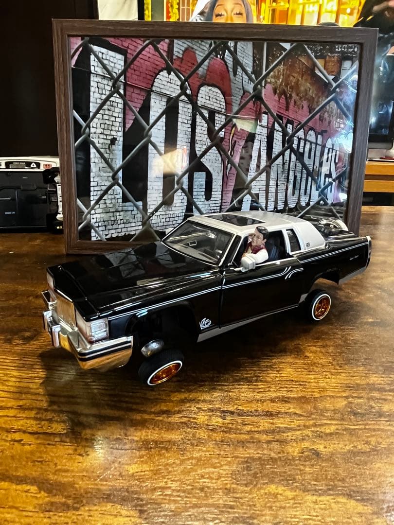 r*e様 1/24キャデラック　カスタム品