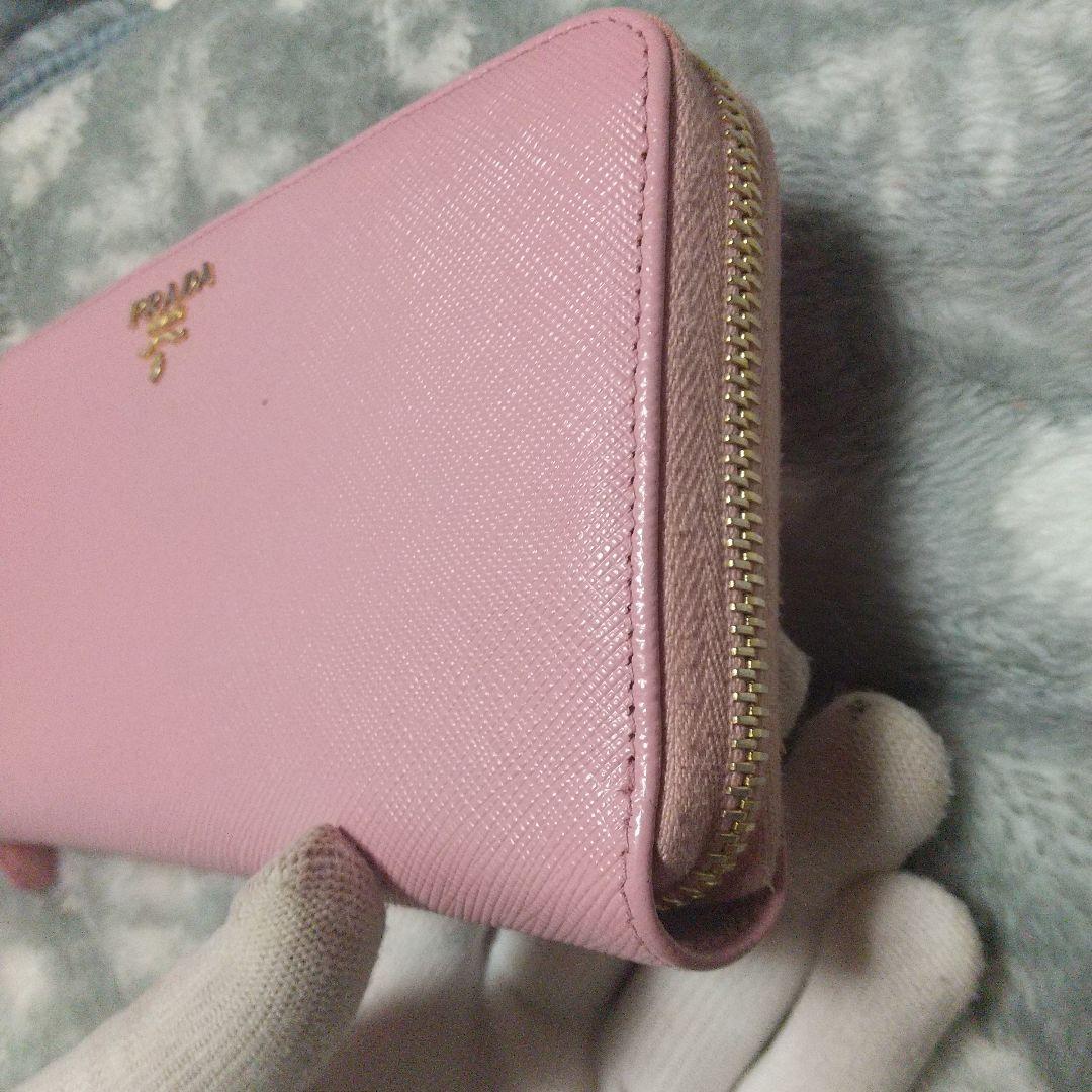 PRADA サフィアーノレザーラウンドファスナー 長財布 ピンクベージュ系