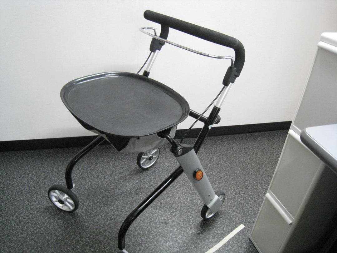 竹虎　室内向け 四輪歩行車 レッツゴーミニ 歩行車 歩行器 高齢者