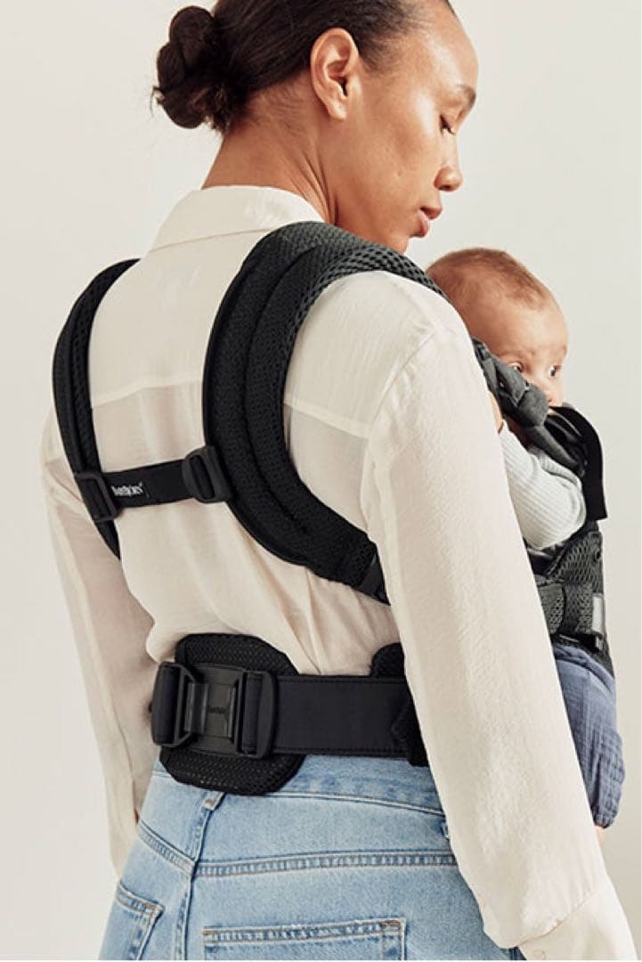 美品 ベビービョルン ハーモニー 抱っこ紐 メッシュ ワンカイエアー ブラック