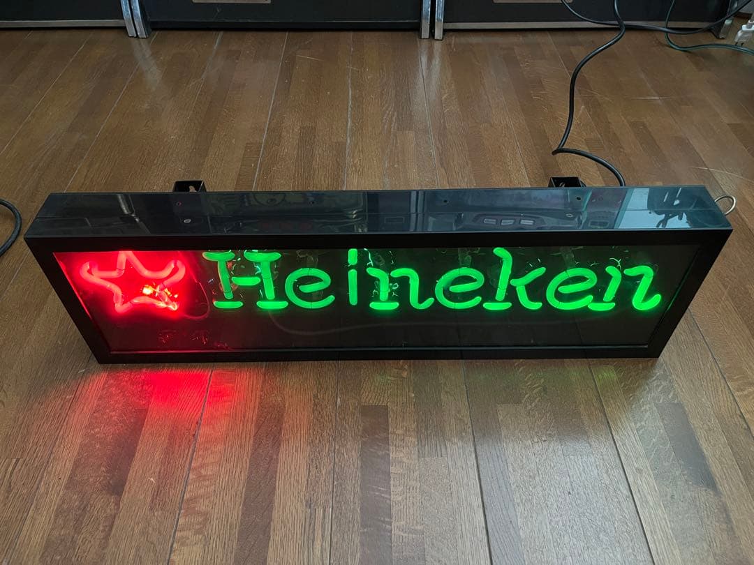 ハイネケン　ネオンサイン　ネオン管　【送料込み】