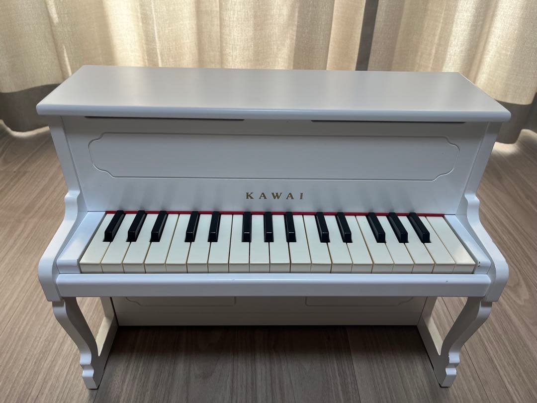 美品 KAWAI アップライトピアノ ホワイト 32鍵 ミニピアノ