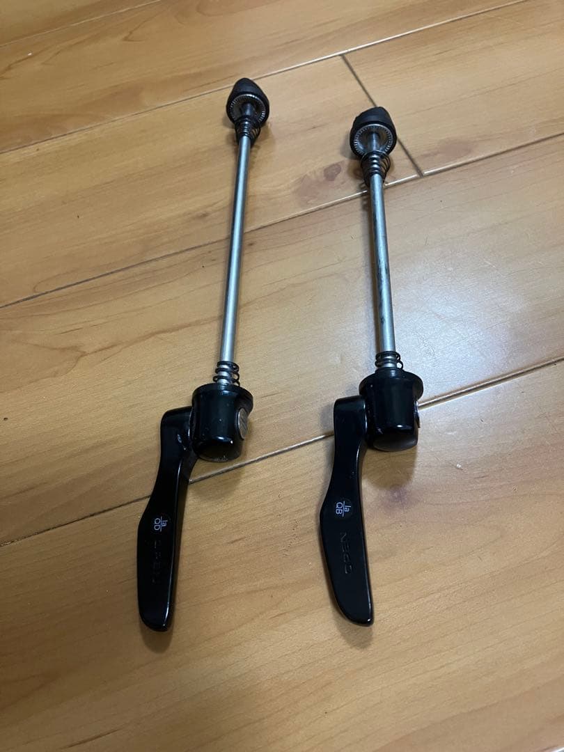 【最終値下げ】シマノ R7000系105 11速リムブレーキ用ハブ 32H