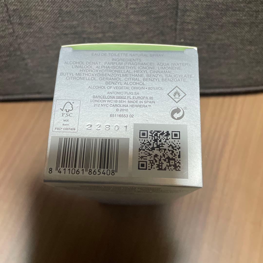 キャロライナヘレラ　２１２　オードトワレ　100mL　香水