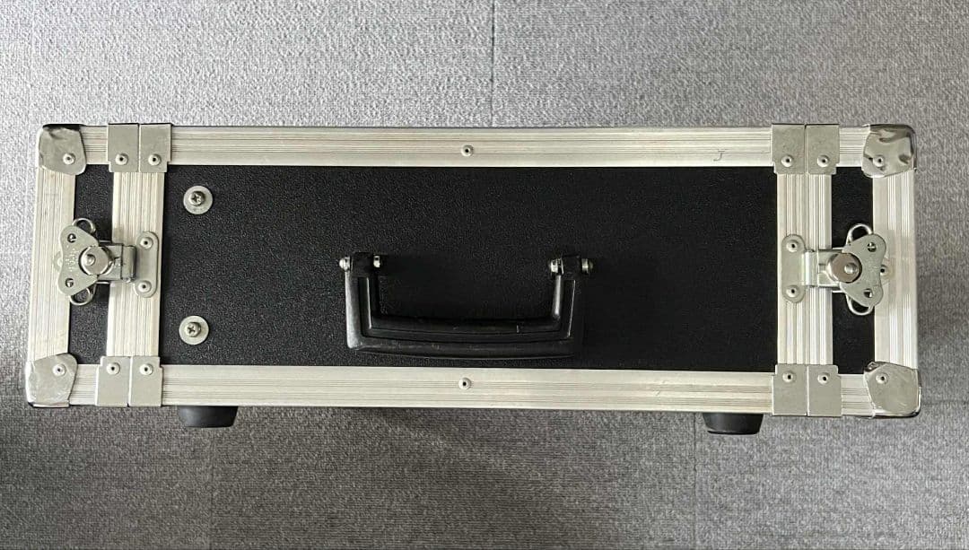 ベリンガー HA4700, SX3040, 3U ラックケース