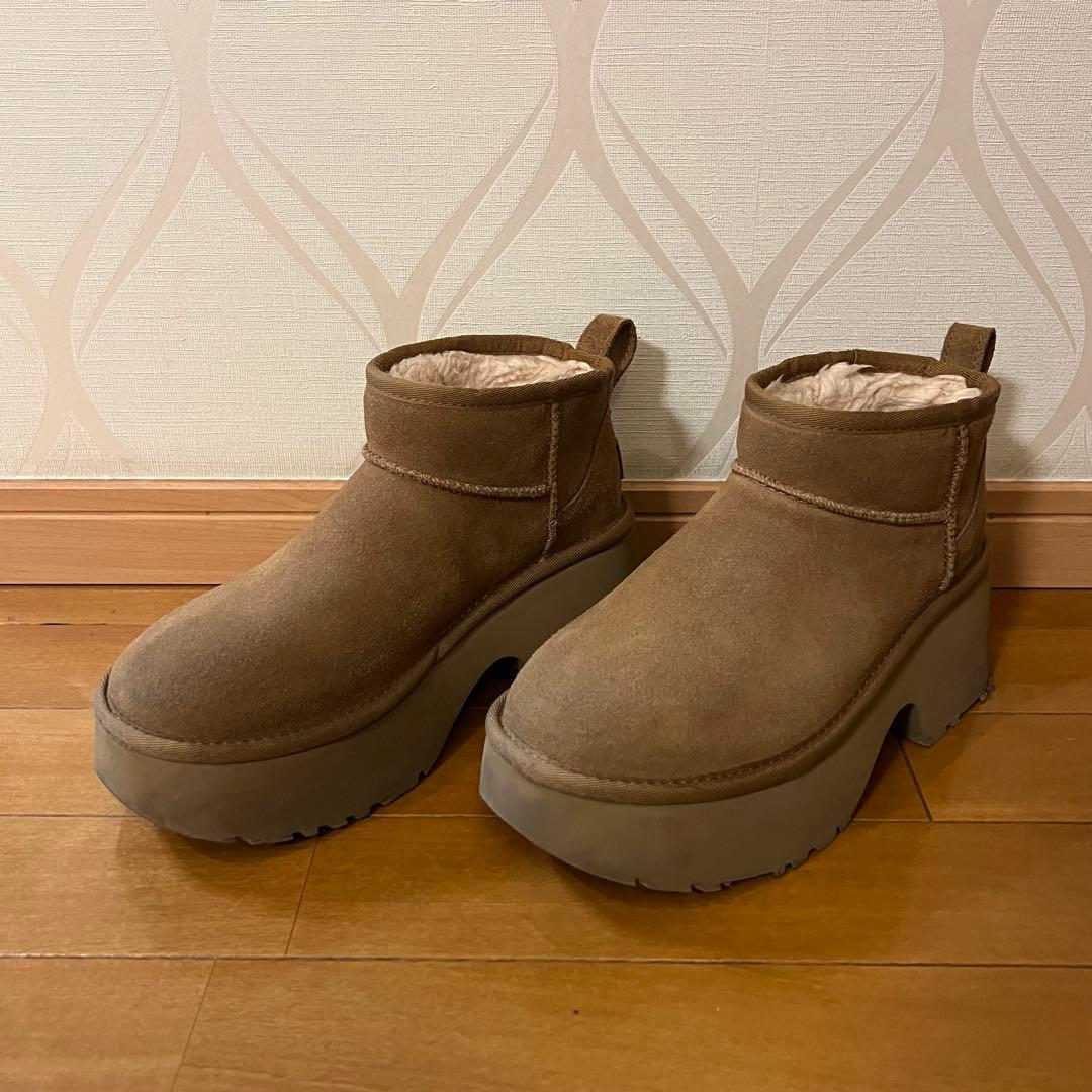 UGG アグ ムートンブーツ クラシック ウルトラ ミニ ニュー ハイツ 24