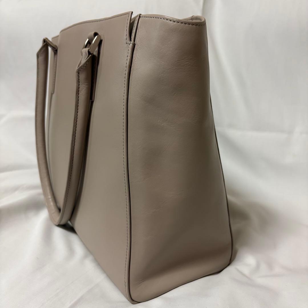 新品★ビジネスレザーファクトリー ビジネストートバッグ トラピゾイド ベージュ