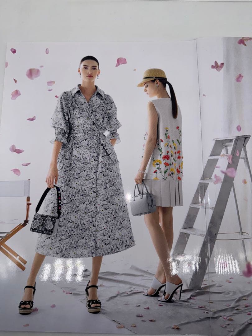 【Reneルネ】ＤM掲載品新品タグ付定価154,000円花柄刺繍 ワンピース38