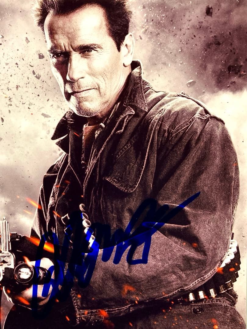 アーノルド・シュワルツェネッガー直筆サイン入り2Lサイズ写真…