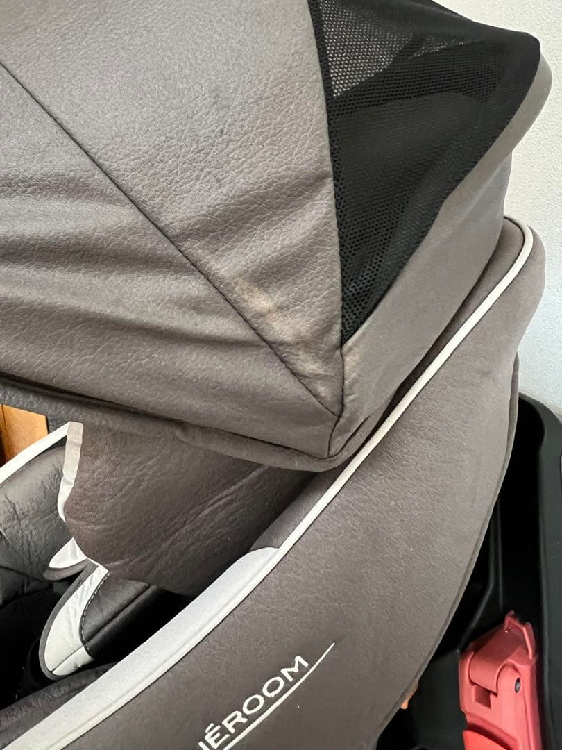 あ*や様 チャイルドシート（新生児～4歳用）コンビ