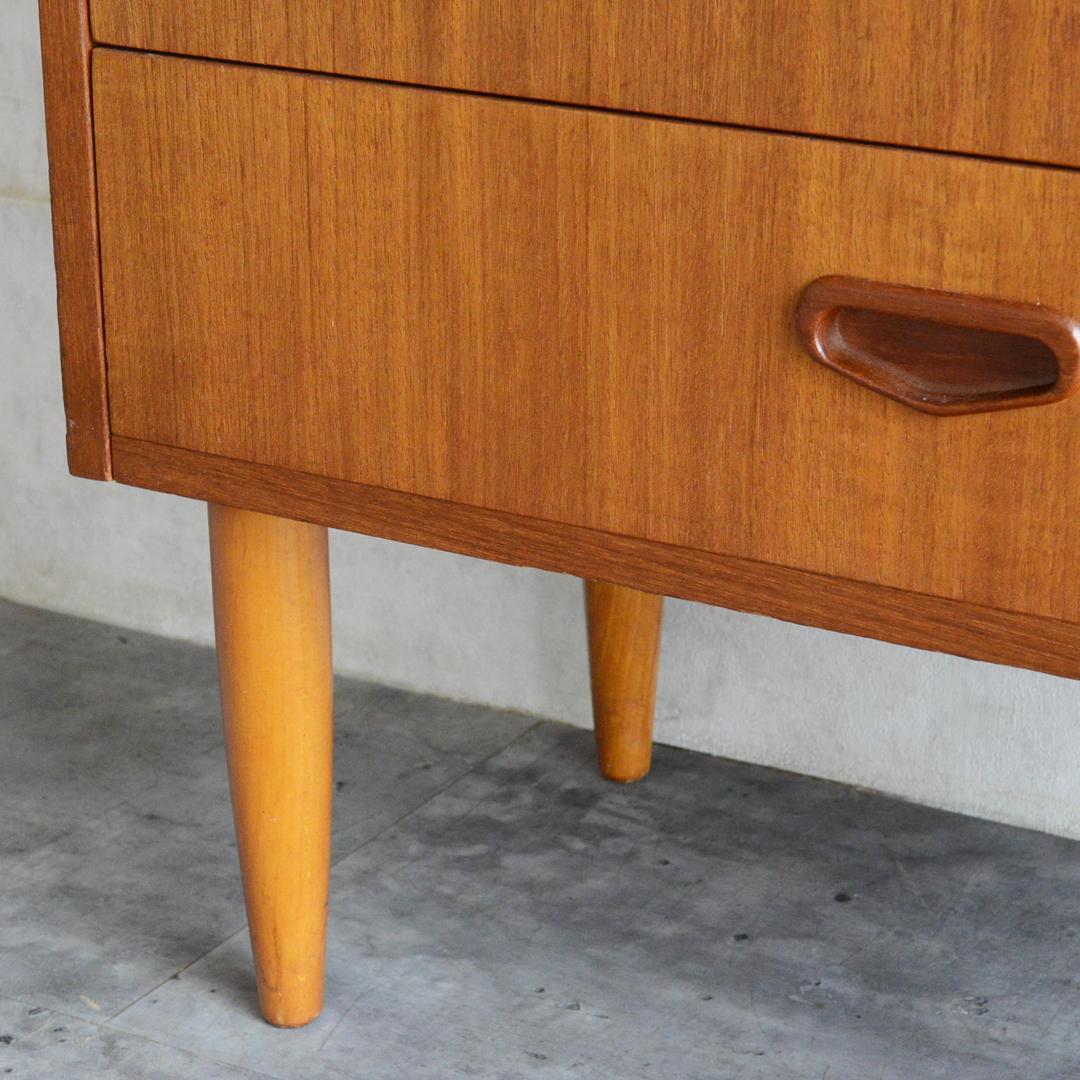 ミサ　デンマーク 北欧ヴィンテージ ４段チェスト 北欧家具 コンパクト