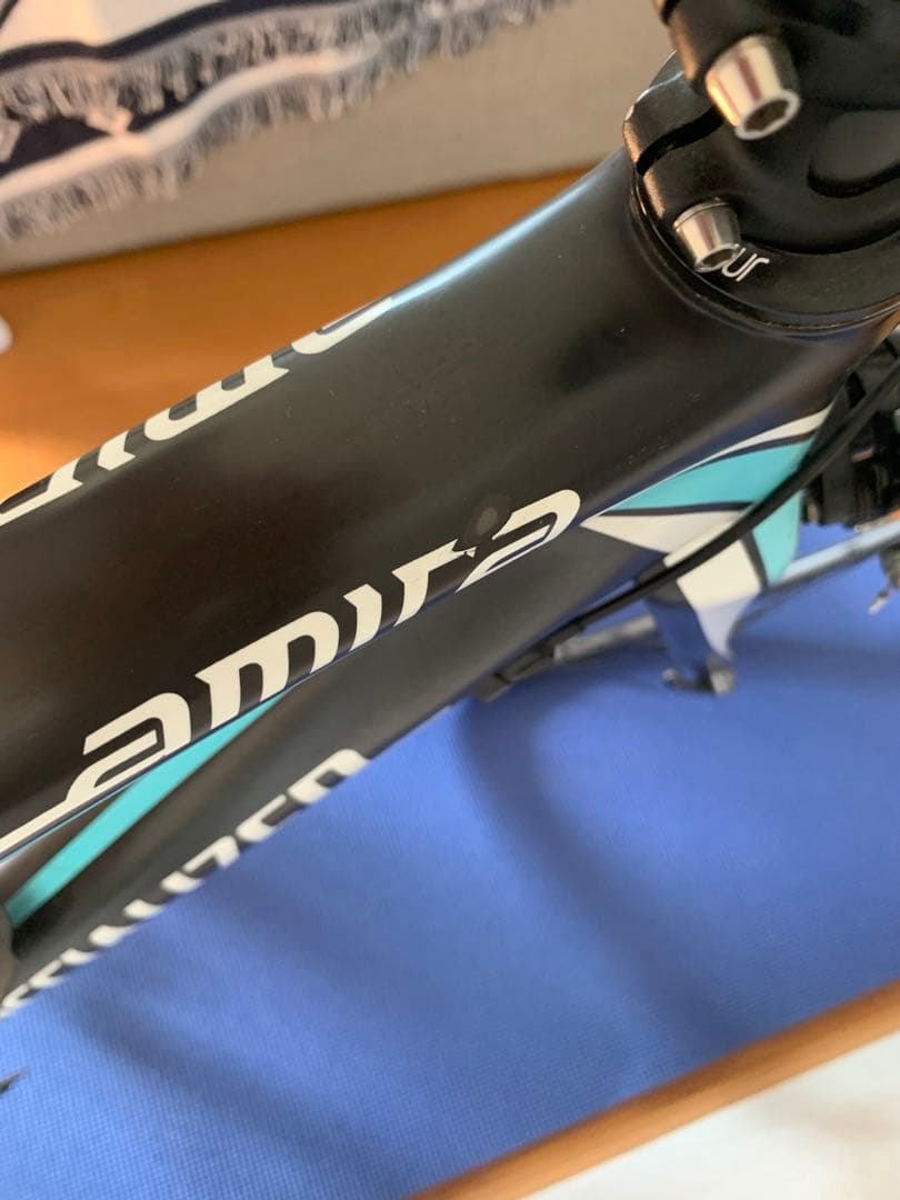 スペシャライズド　アミラ　カーボン　ロードバイク　105