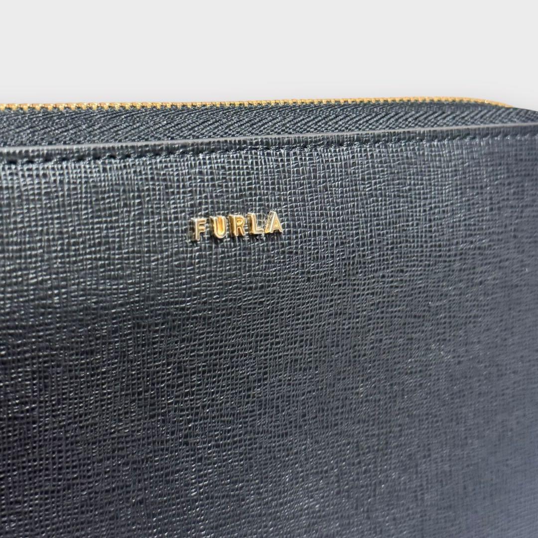 超美品✨FURLA フルラ　長財布　ラウンドファスナー　ロゴ金具　黒　レザー