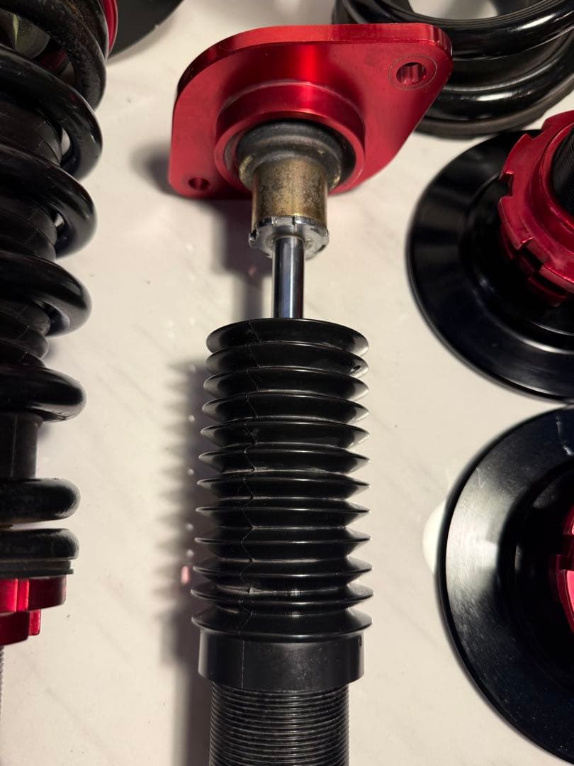 ラルグスLargus Spec S 車高調キット