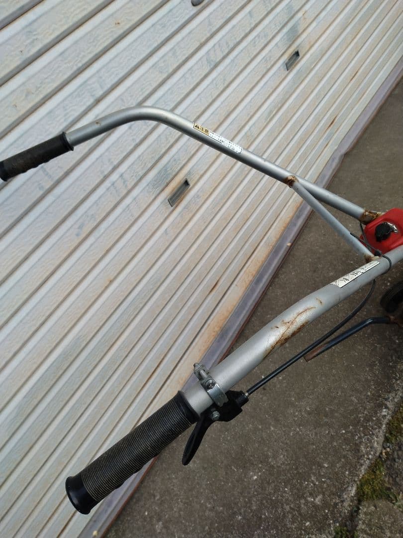 ★ISEKI 耕運機 ガソリンエンジン 赤ジャンク品