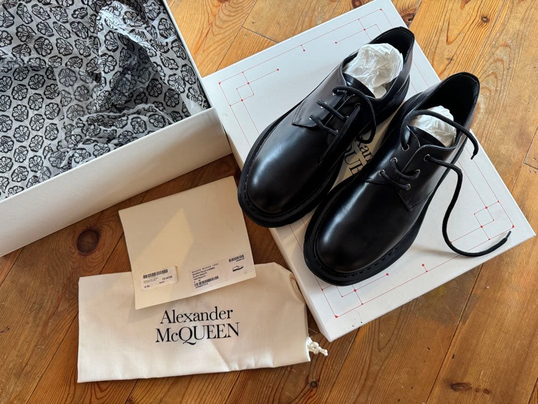Alexander McQueen ブラックドレスシューズ