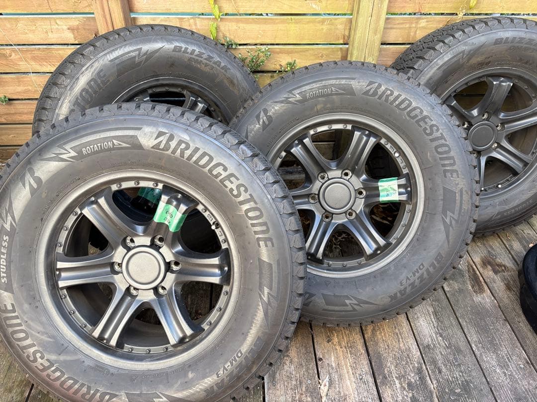 まーくん専用　プラド 150 スタッドレスホイール付き