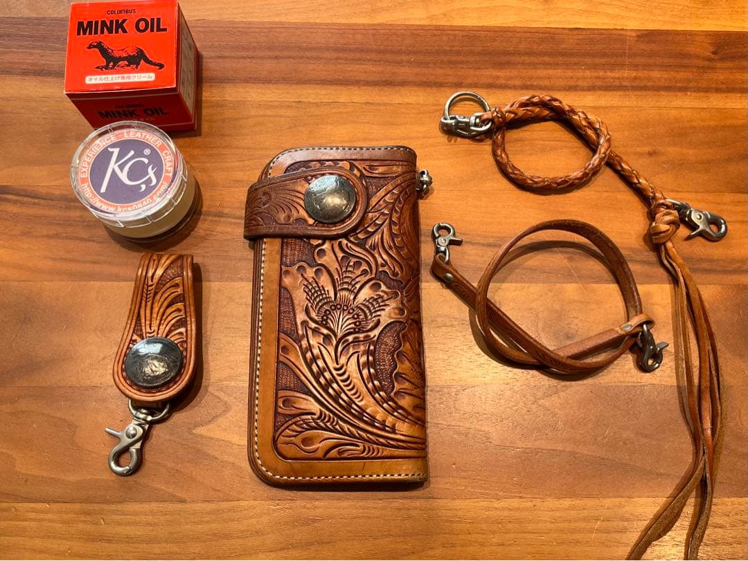 あき　kc's レザーウォレット　財布　フローラル　ライダースウォレット