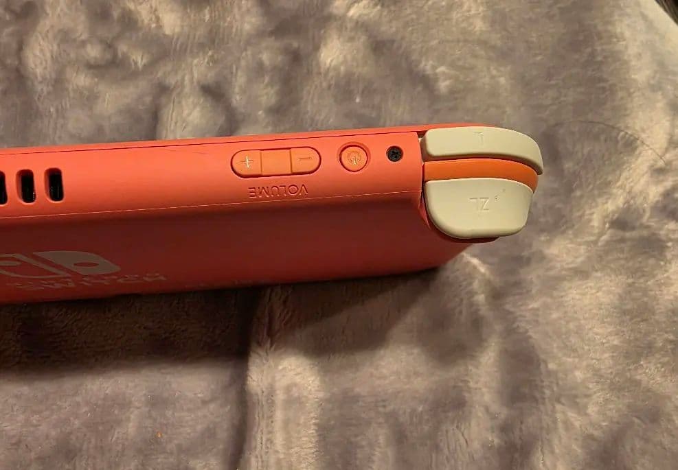 Switch ライト コーラル 2024