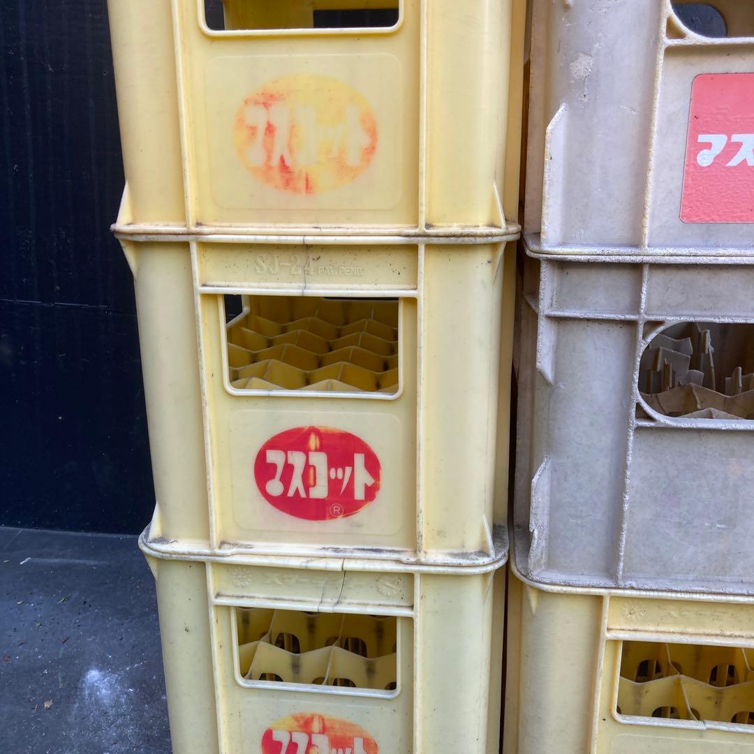 ジュース瓶ケース 8個　コンテナ　ケース　ボックス　ビールケース　マスコット　⑥