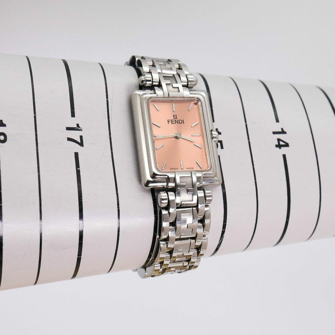 稼働 FENDI 腕時計 710L サーモンピンク スクエア レディース1851