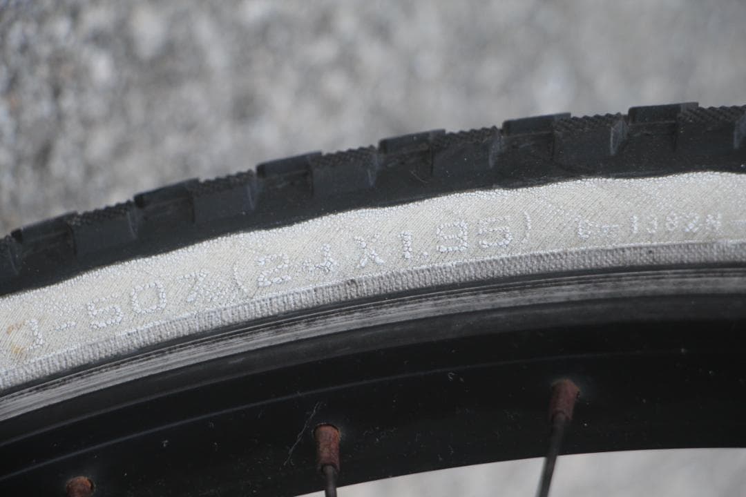 引き取り限定♪REUNION♪メッキフレーム♪24インチタイヤ♪固定ギアです♪