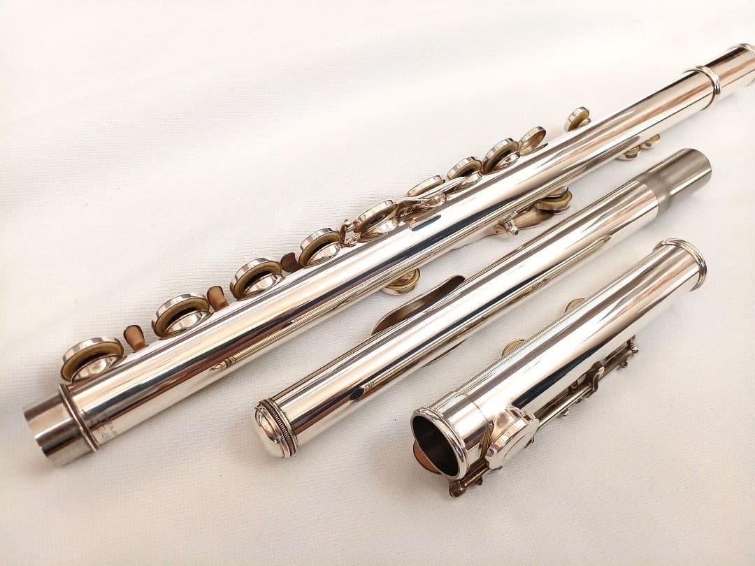 ♦後期モデル♦ヤマハ フルート YFL-211♦良く鳴る美品