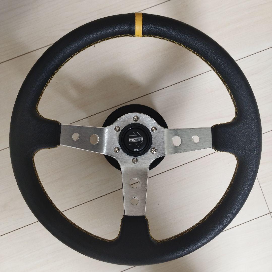 MOMO ステアリング 3スポーク