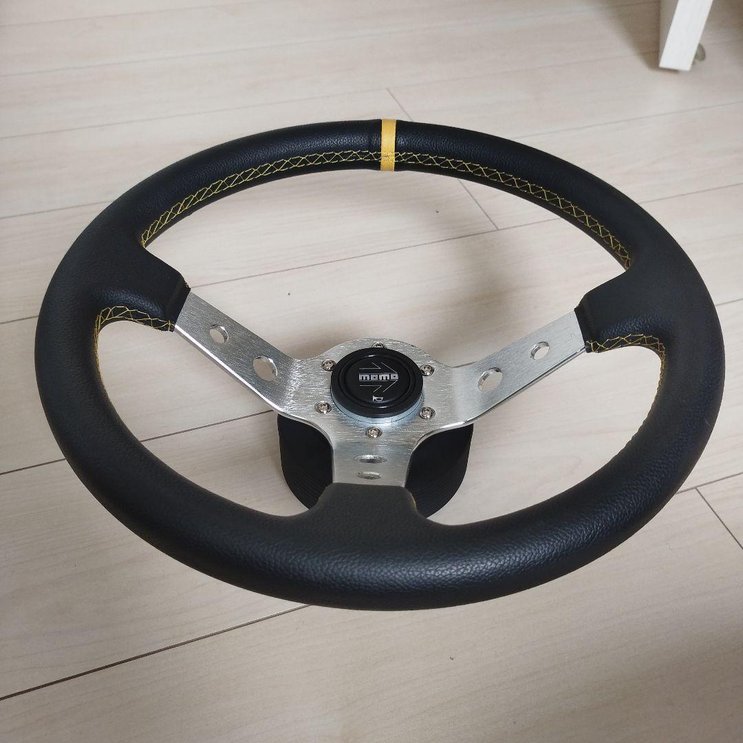 MOMO ステアリング 3スポーク