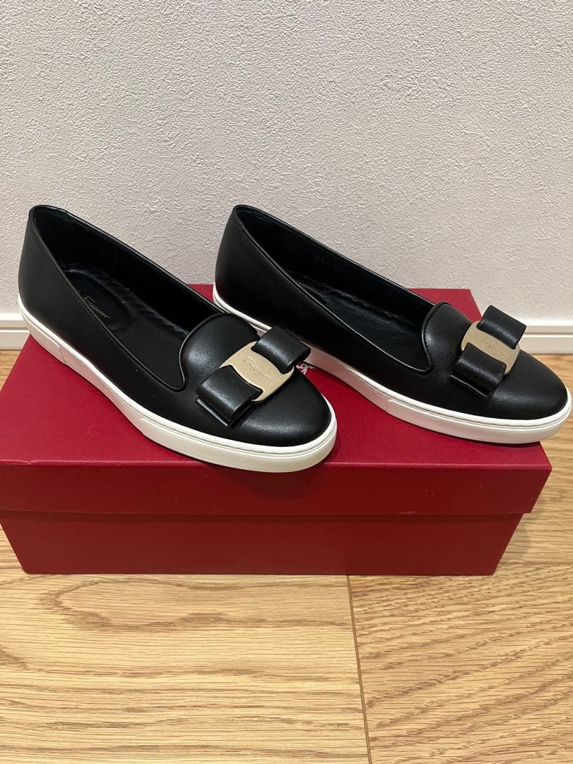 《限定値下げ》新品未使用⭐︎サイズ5 Salvatore Ferragamo