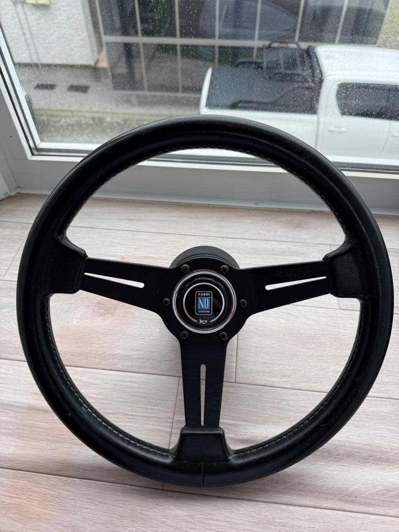NARDI ブラック ステアリングホイール 3本スポーク