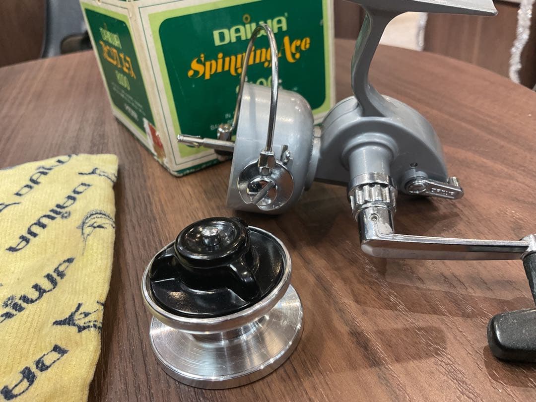 リール Daiwa 8100A