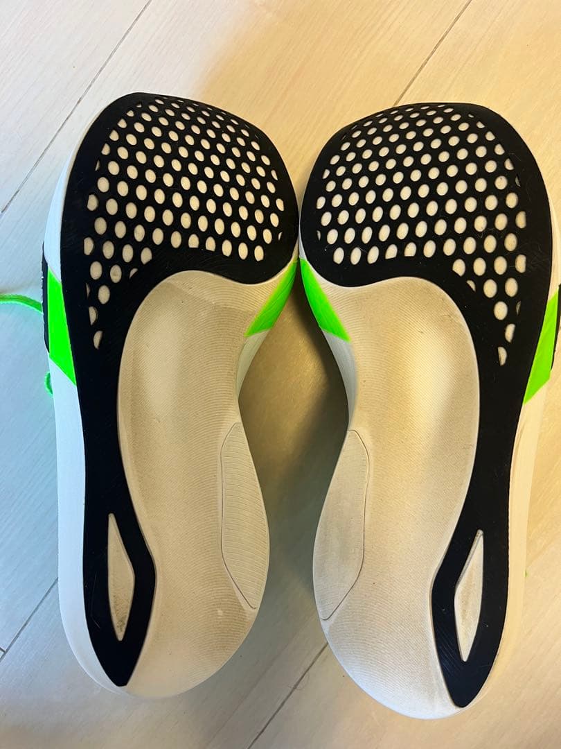 アシックス　メタスピードエッジTOKYO 27.5 グリーン