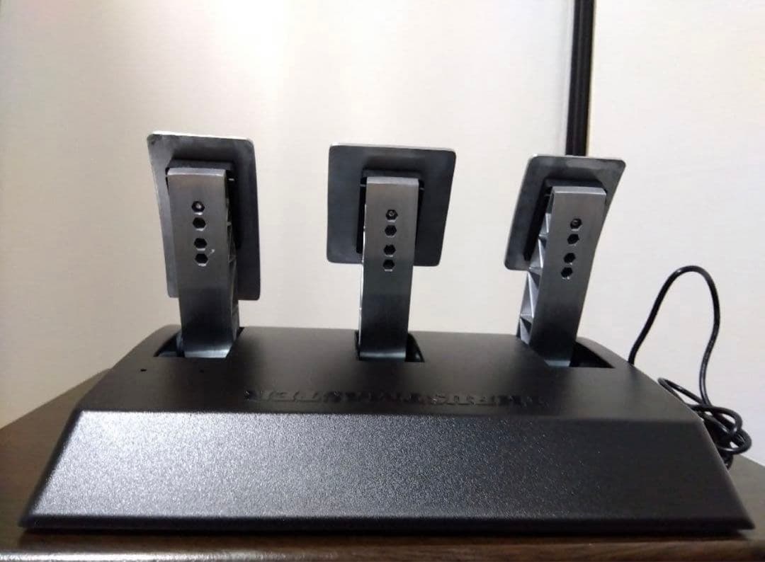 値下げ中・使用僅少: Thrustmaster スラストマスター T-GT II