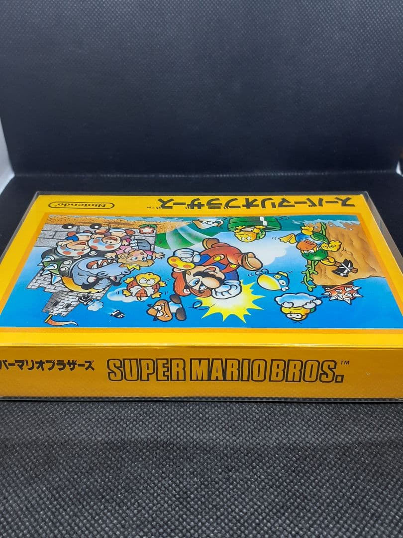 【任天堂】スーパーマリオブラザーズ 初期モデル 箱付き コレクションケース付A