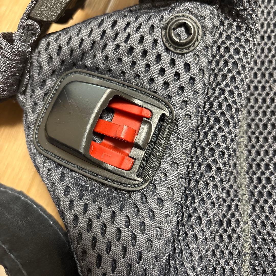 BABYBJÖRN 抱っこ紐　ハーモニー　メッシュ