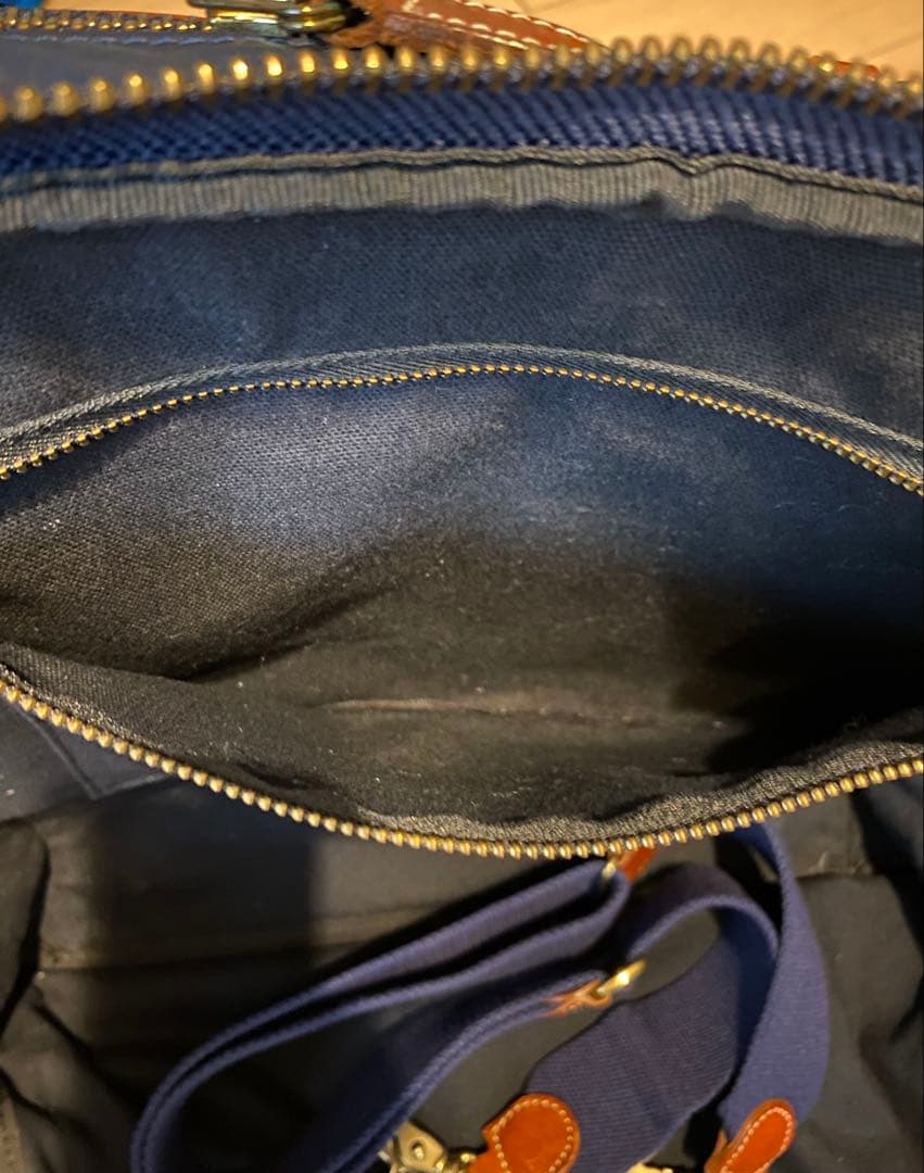 Felisi ネイビー バッグ　ソフトボストン